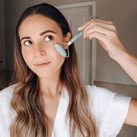 Celluvac Jade Crystal Facial Roller & Gua Sha Set